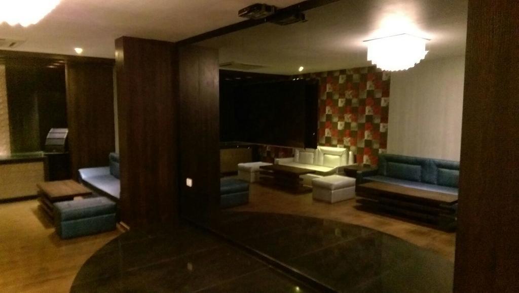 Hotel Bengal International Силигури Экстерьер фото